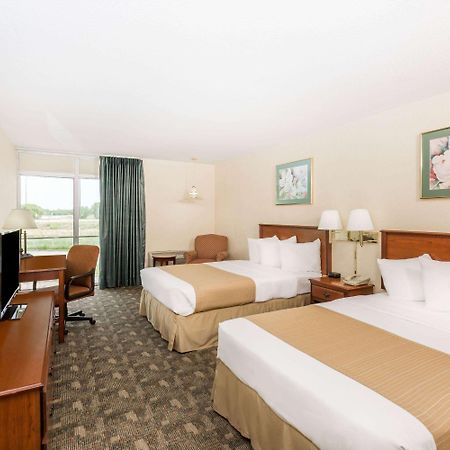 Doniphan Days Inn By Wyndham Grand Island I-80 מראה חיצוני תמונה