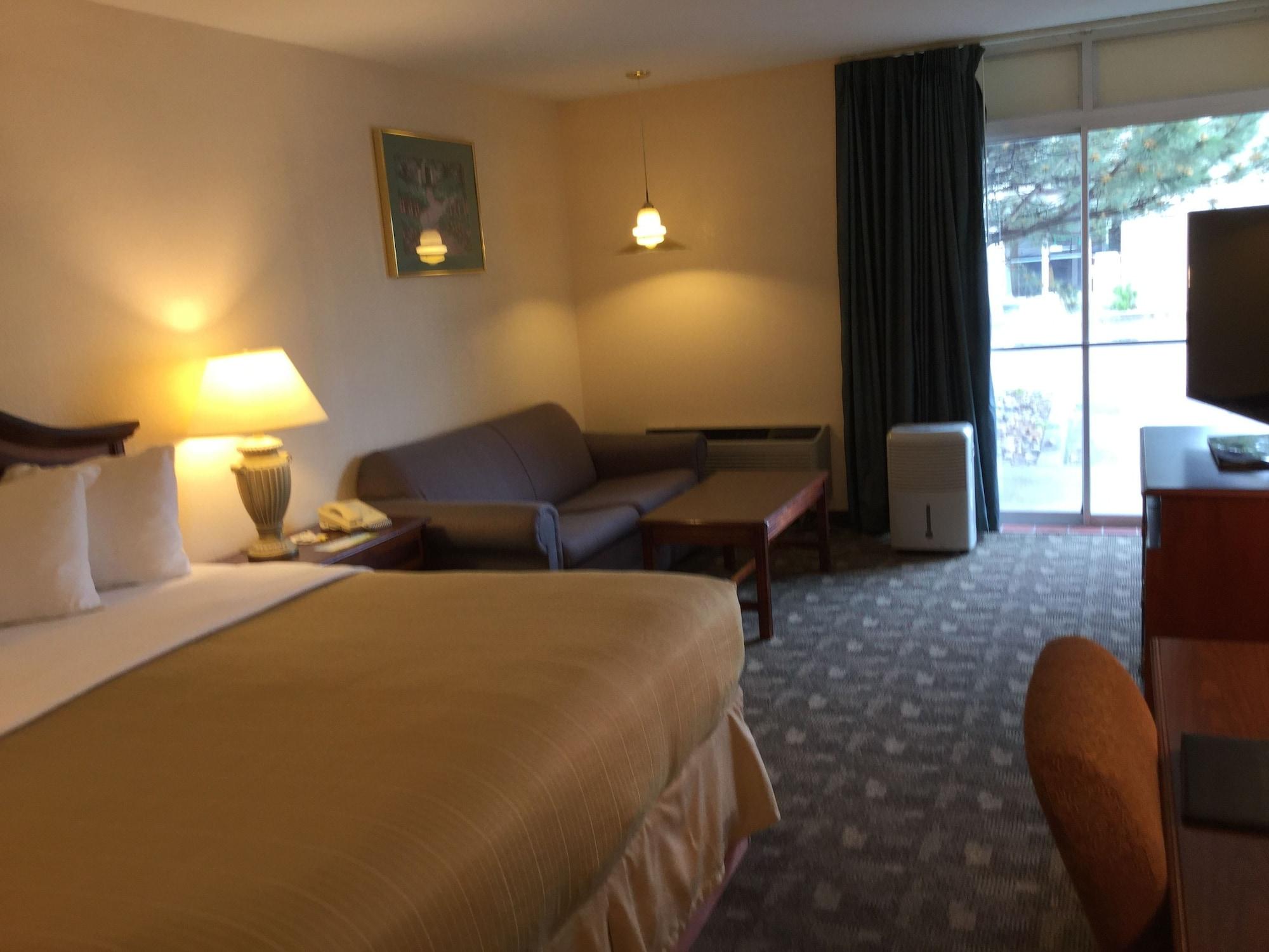 Doniphan Days Inn By Wyndham Grand Island I-80 מראה חיצוני תמונה