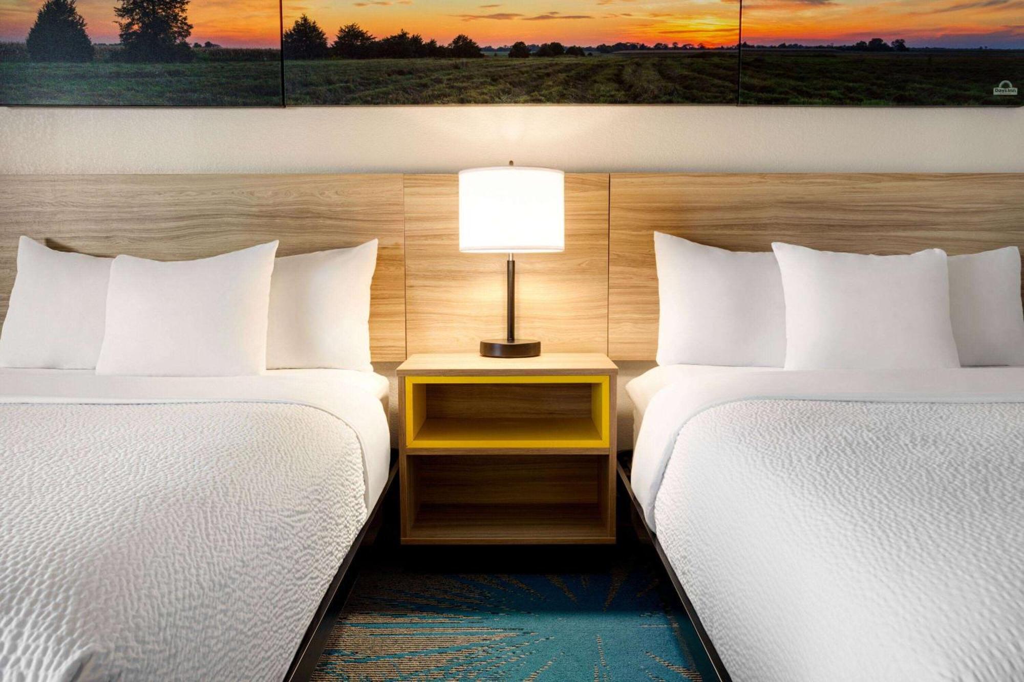 Doniphan Days Inn By Wyndham Grand Island I-80 מראה חיצוני תמונה