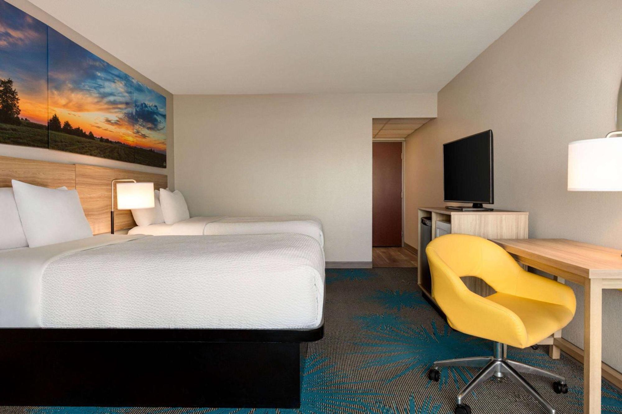 Doniphan Days Inn By Wyndham Grand Island I-80 מראה חיצוני תמונה