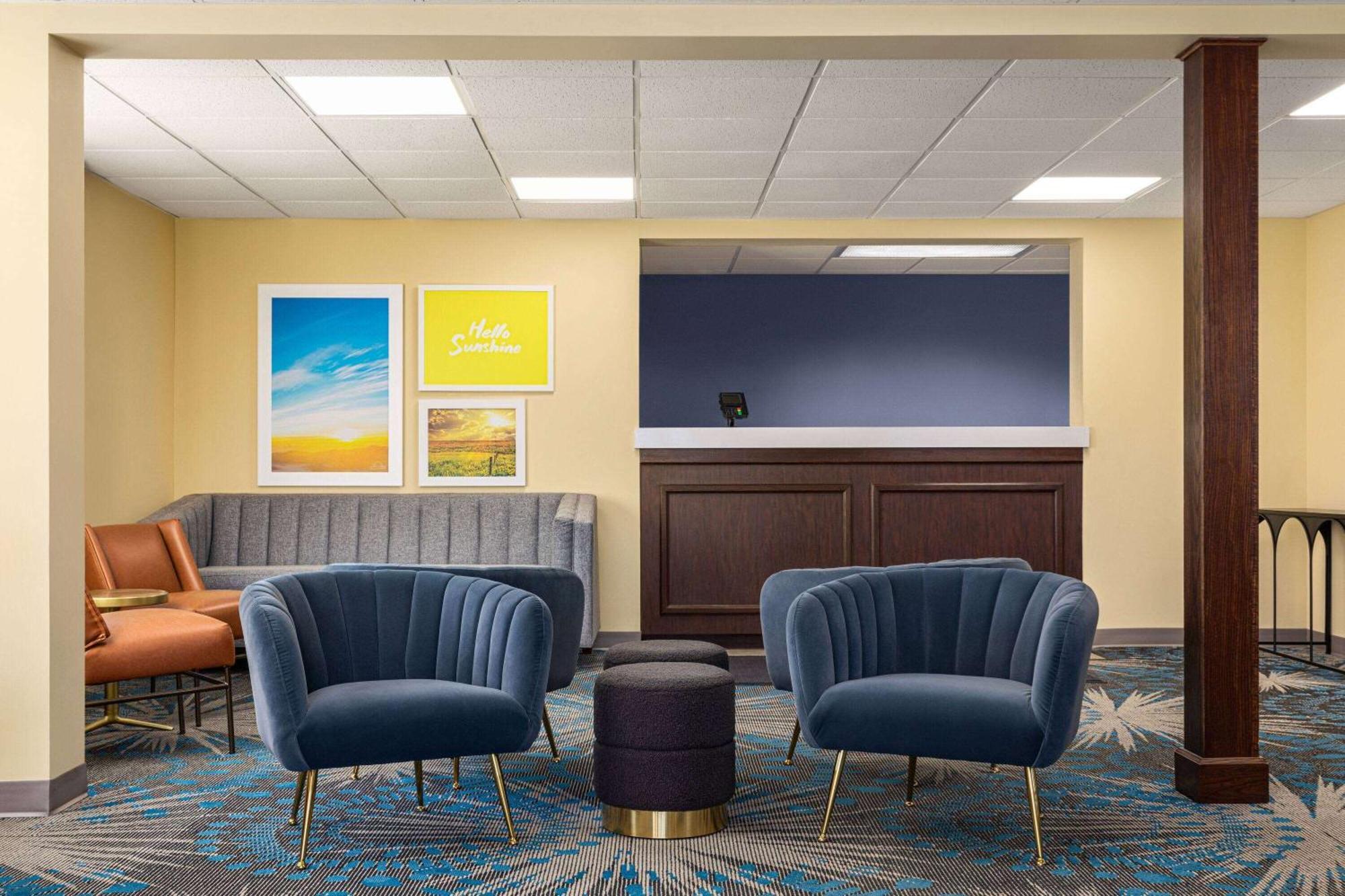 Doniphan Days Inn By Wyndham Grand Island I-80 מראה חיצוני תמונה