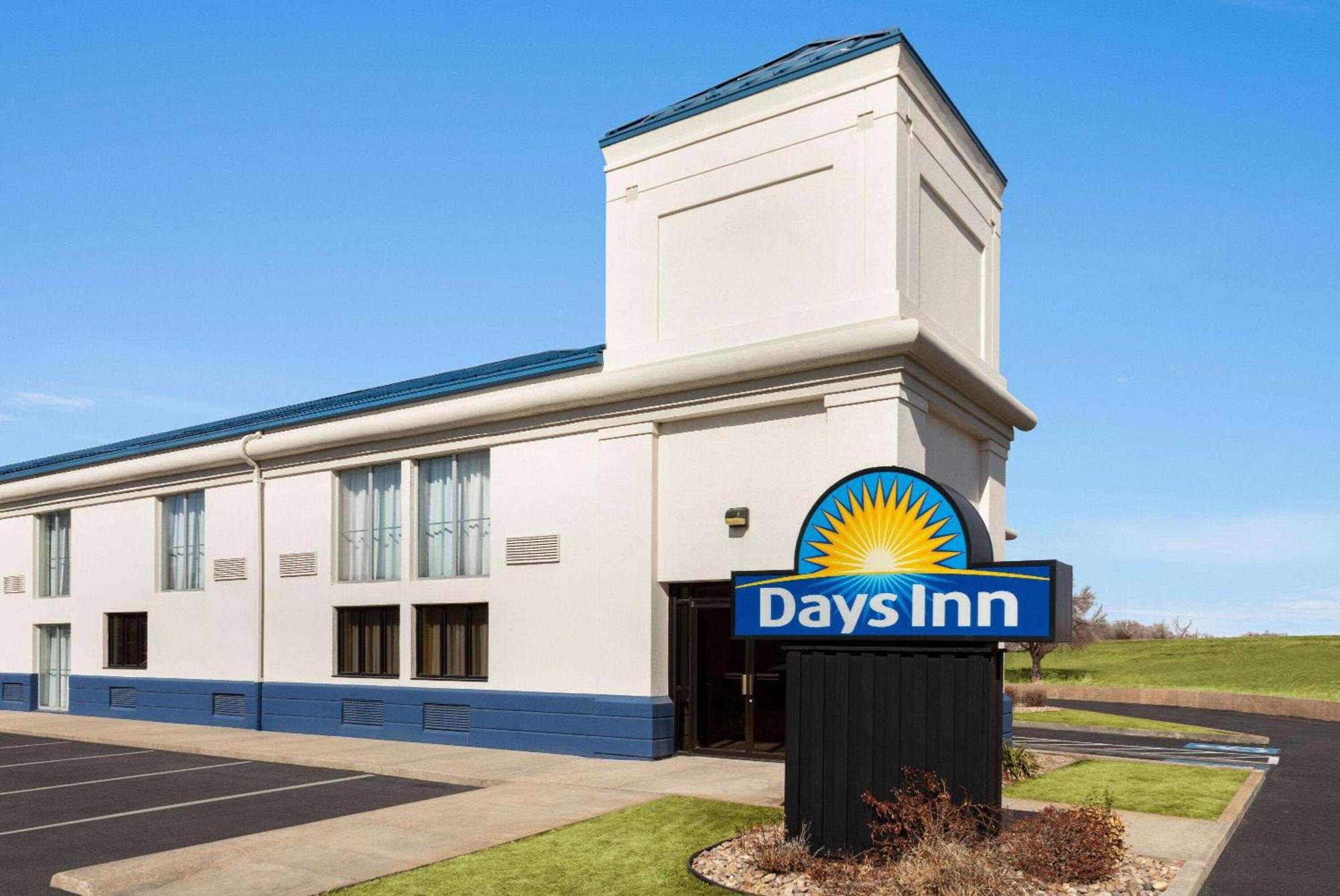 Doniphan Days Inn By Wyndham Grand Island I-80 מראה חיצוני תמונה