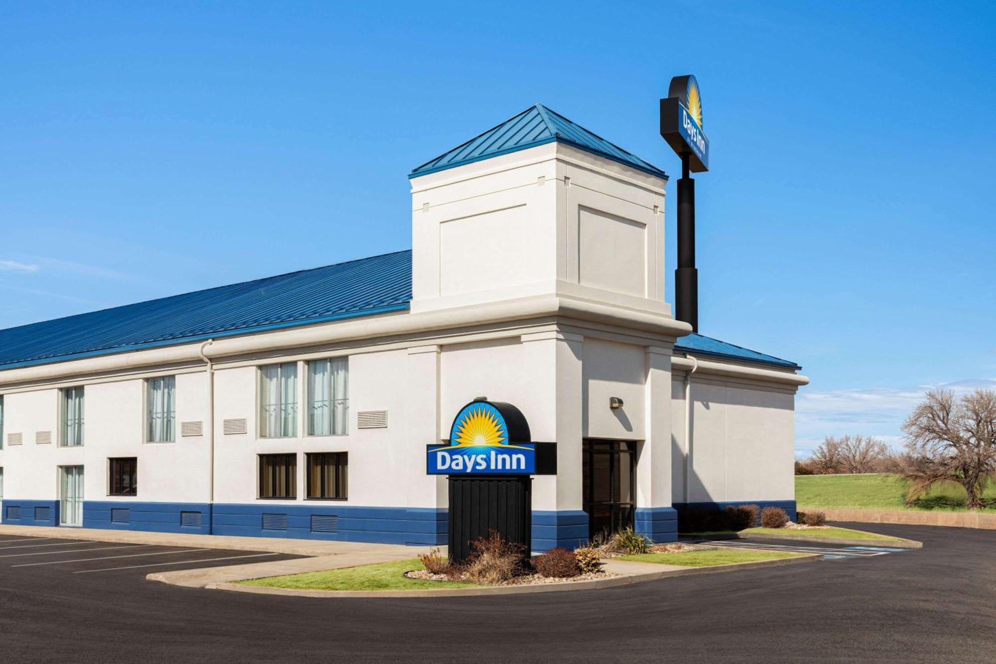 Doniphan Days Inn By Wyndham Grand Island I-80 מראה חיצוני תמונה