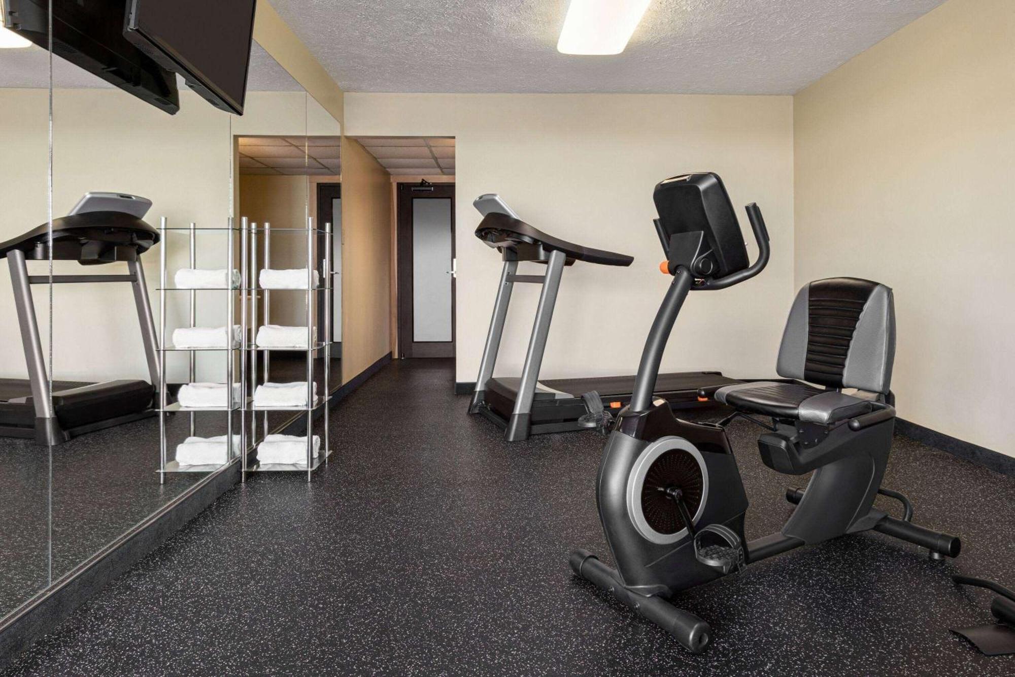 Doniphan Days Inn By Wyndham Grand Island I-80 מראה חיצוני תמונה